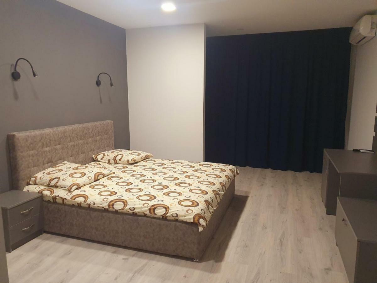 Apartments Yes Uzjhorod Eksteriør bilde